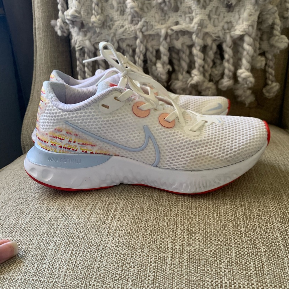 Women’s Nike Renew Run